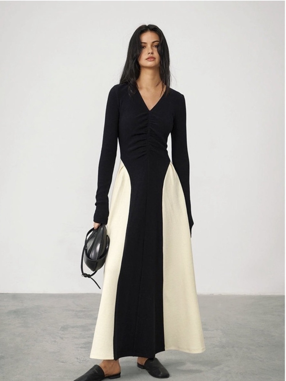 NWT Commense Black and Cream V-Neck Panel Pleated Long Dress